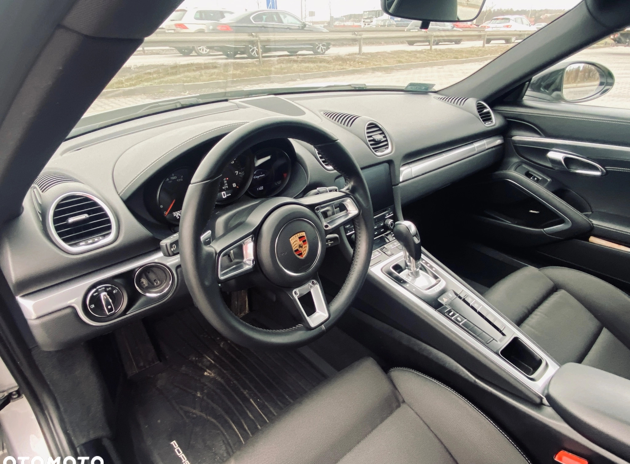 Porsche 718 Cayman cena 210000 przebieg: 48500, rok produkcji 2018 z Gdynia małe 596